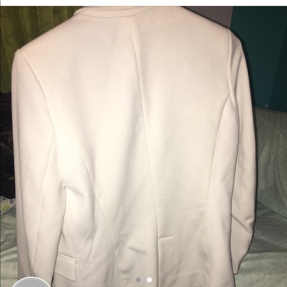 White blazer - Picture 2 of 2